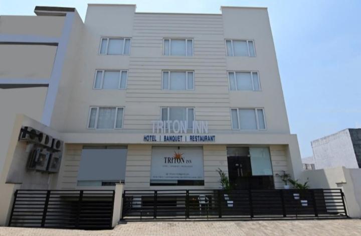 Triton Inn Λάκναου Εξωτερικό φωτογραφία